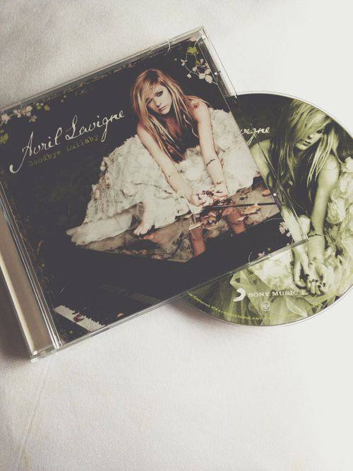آلبوم Goodbye Lullaby – Avril Lavigne